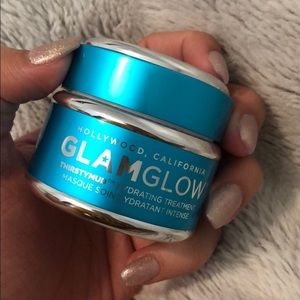 GLAMGLOW thirsty mud hydrating treatment mask